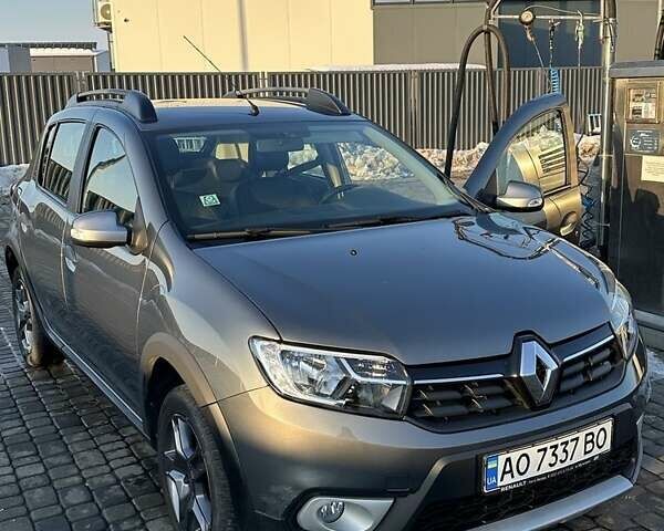 Сірий Рено Сандеро, об'ємом двигуна 0.9 л та пробігом 55 тис. км за 8300 $, фото 1 на Automoto.ua