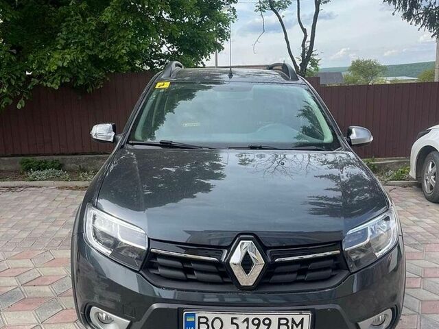 Серый Рено Сандеро, объемом двигателя 1.46 л и пробегом 63 тыс. км за 10900 $, фото 1 на Automoto.ua