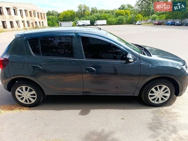 Сірий Рено Сандеро, об'ємом двигуна 1 л та пробігом 96 тис. км за 7800 $, фото 1 на Automoto.ua