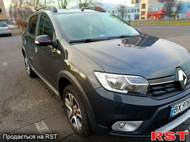 Серый Рено Сандеро, объемом двигателя 0.9 л и пробегом 59 тыс. км за 10500 $, фото 1 на Automoto.ua