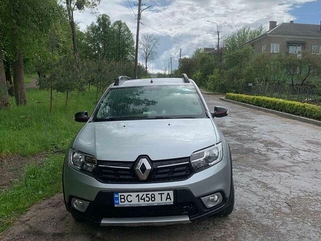 Сірий Рено Сандеро, об'ємом двигуна 1.46 л та пробігом 97 тис. км за 11000 $, фото 1 на Automoto.ua