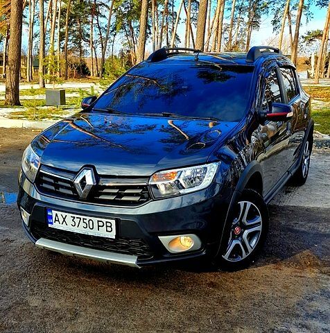 Сірий Рено Сандеро, об'ємом двигуна 0.9 л та пробігом 59 тис. км за 10870 $, фото 1 на Automoto.ua