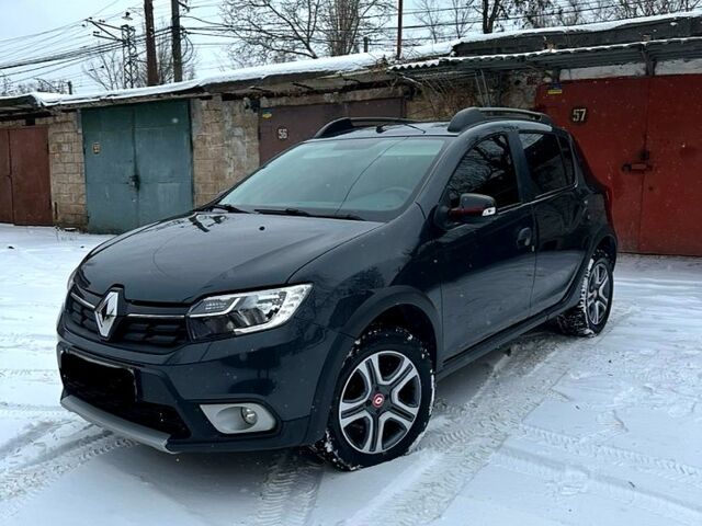 Серый Рено Сандеро, объемом двигателя 1.5 л и пробегом 53 тыс. км за 11700 $, фото 1 на Automoto.ua