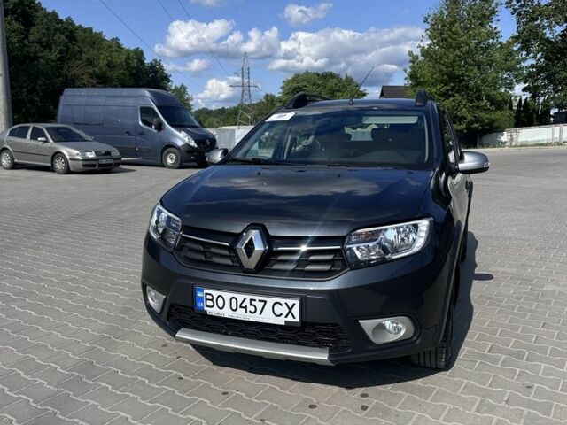 Серый Рено Сандеро, объемом двигателя 1.5 л и пробегом 59 тыс. км за 13300 $, фото 1 на Automoto.ua