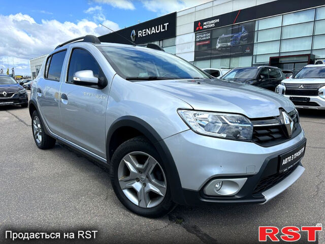 Серый Рено Сандеро, объемом двигателя 0.9 л и пробегом 77 тыс. км за 11300 $, фото 1 на Automoto.ua