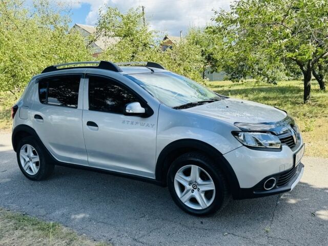 Сірий Рено Сандеро, об'ємом двигуна 1.5 л та пробігом 84 тис. км за 9500 $, фото 1 на Automoto.ua