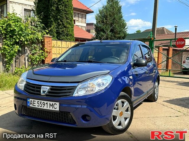Синий Рено Сандеро, объемом двигателя 1.2 л и пробегом 260 тыс. км за 4300 $, фото 1 на Automoto.ua