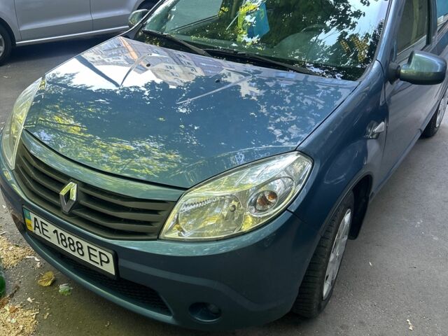Синій Рено Сандеро, об'ємом двигуна 1.6 л та пробігом 264 тис. км за 5300 $, фото 1 на Automoto.ua