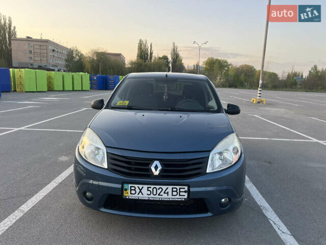 Синій Рено Сандеро, об'ємом двигуна 1.39 л та пробігом 230 тис. км за 4500 $, фото 1 на Automoto.ua