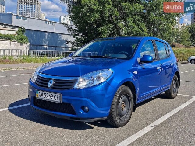 Синій Рено Сандеро, об'ємом двигуна 1.39 л та пробігом 192 тис. км за 6500 $, фото 1 на Automoto.ua