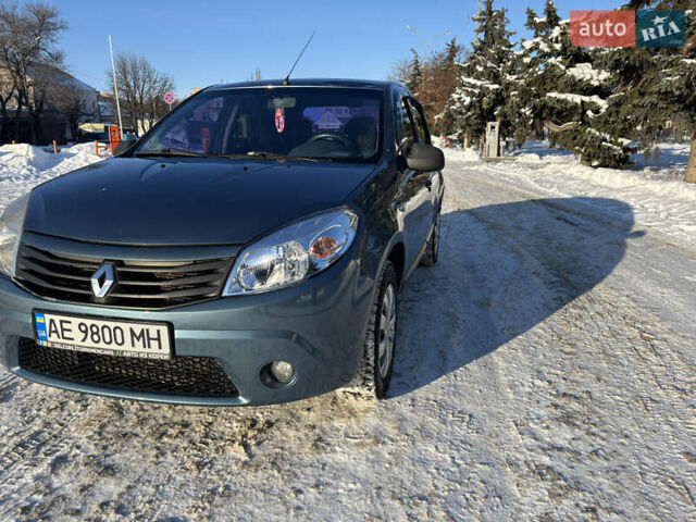 Синий Рено Сандеро, объемом двигателя 1.6 л и пробегом 160 тыс. км за 5500 $, фото 1 на Automoto.ua