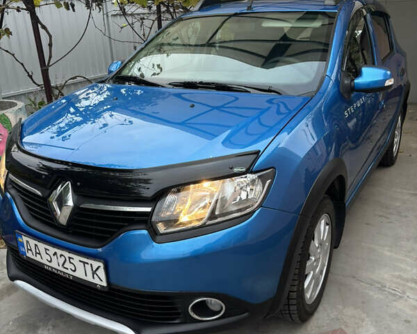 Рено Сандеро 2013 в Киеве на Automoto.ua Синий Рено Сандеро, объемом двигателя 1.46 л и пробегом 222 тыс. км за 8600 $, фото 1 на Automoto.ua
