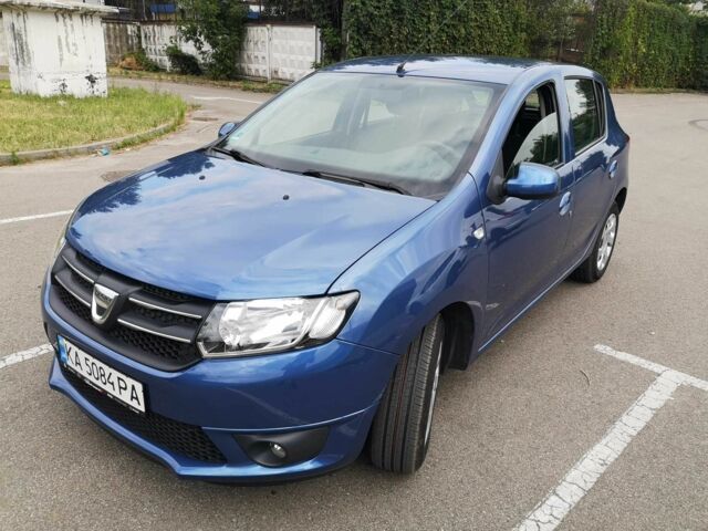 Синий Рено Сандеро, объемом двигателя 1.1 л и пробегом 68 тыс. км за 7000 $, фото 1 на Automoto.ua
