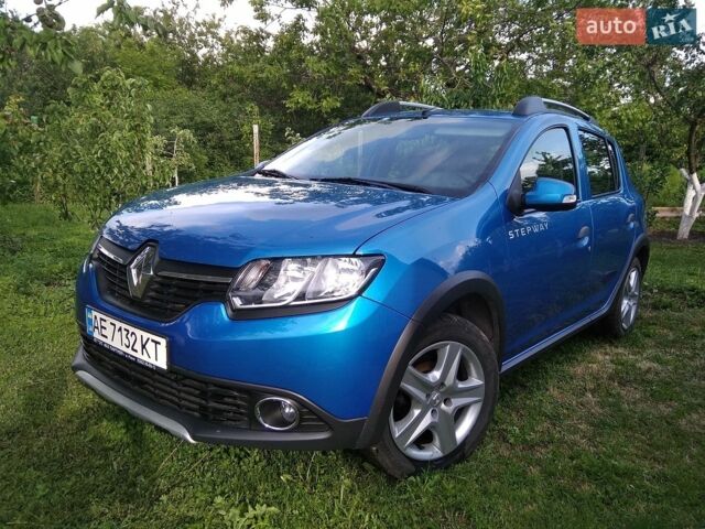 Синий Рено Сандеро, объемом двигателя 1.5 л и пробегом 158 тыс. км за 7500 $, фото 1 на Automoto.ua
