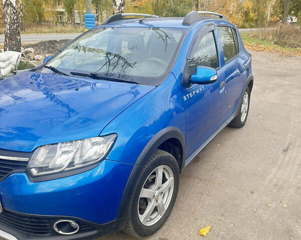 Синий Рено Сандеро, объемом двигателя 0 л и пробегом 110 тыс. км за 8000 $, фото 1 на Automoto.ua