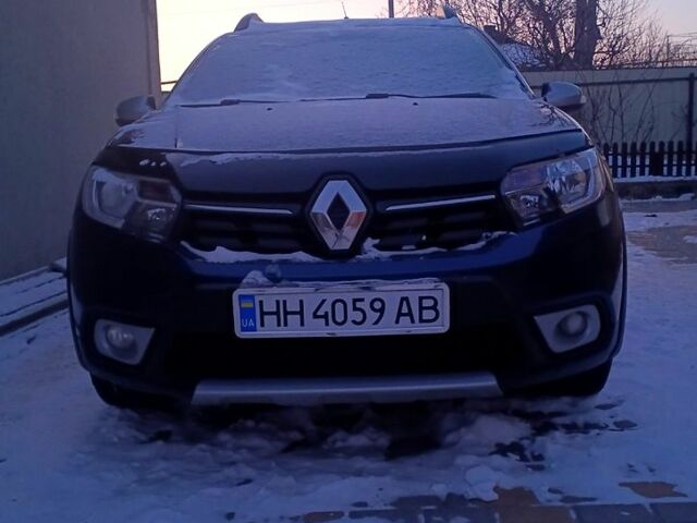 Синий Рено Сандеро, объемом двигателя 1.5 л и пробегом 15900 тыс. км за 9800 $, фото 1 на Automoto.ua