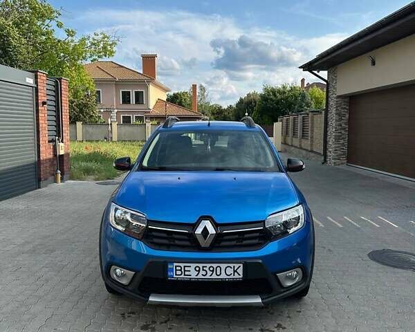 Синий Рено Сандеро, объемом двигателя 0.9 л и пробегом 60 тыс. км за 10650 $, фото 1 на Automoto.ua