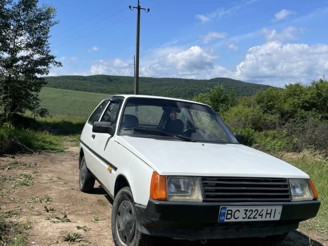Синий Рено Сандеро, объемом двигателя 0.9 л и пробегом 121 тыс. км за 8800 $, фото 1 на Automoto.ua