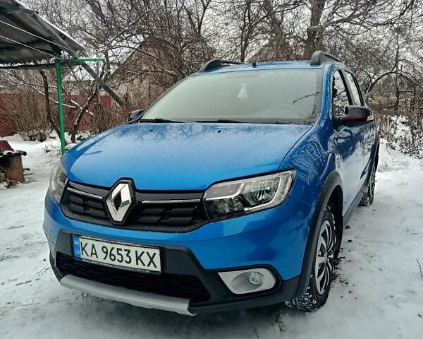 Синий Рено Сандеро, объемом двигателя 0.9 л и пробегом 25 тыс. км за 11500 $, фото 1 на Automoto.ua
