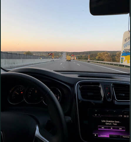 Синій Рено Сандеро, об'ємом двигуна 0.9 л та пробігом 60 тис. км за 9999 $, фото 1 на Automoto.ua