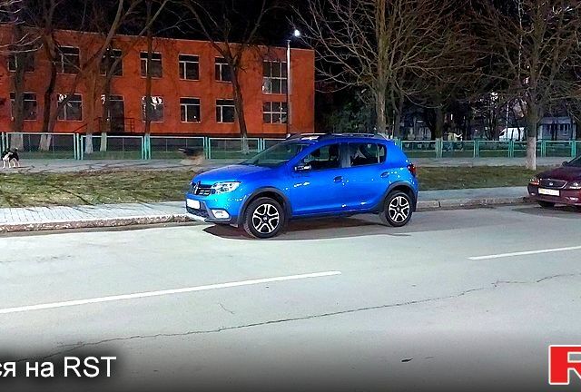 Синий Рено Сандеро, объемом двигателя 0.9 л и пробегом 28 тыс. км за 12200 $, фото 1 на Automoto.ua