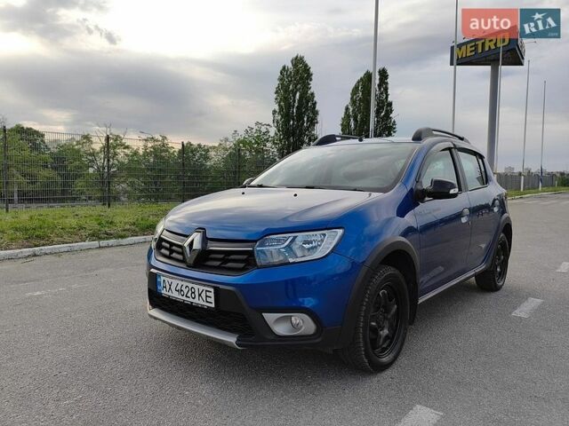 Синий Рено Сандеро, объемом двигателя 1.46 л и пробегом 99 тыс. км за 11900 $, фото 1 на Automoto.ua