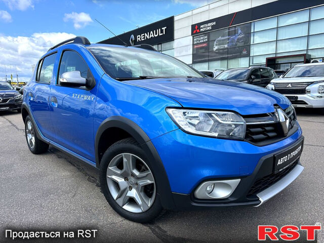 Синий Рено Сандеро, объемом двигателя 1.5 л и пробегом 92 тыс. км за 11800 $, фото 1 на Automoto.ua