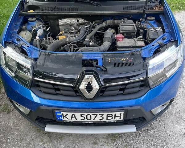Синий Рено Сандеро, объемом двигателя 0.9 л и пробегом 104 тыс. км за 11111 $, фото 1 на Automoto.ua