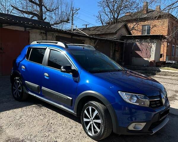 Синий Рено Сандеро, объемом двигателя 0.9 л и пробегом 75 тыс. км за 10700 $, фото 1 на Automoto.ua