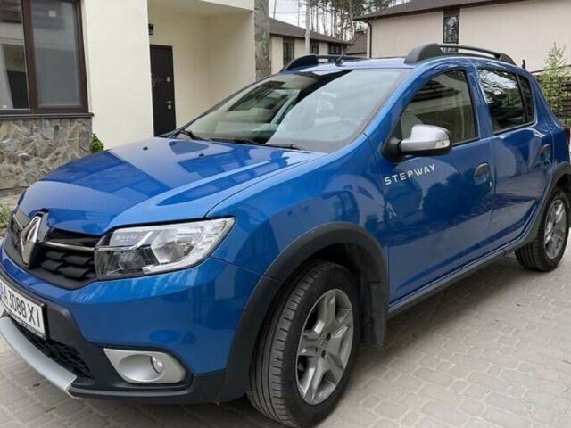 Синий Рено Сандеро, объемом двигателя 0 л и пробегом 85 тыс. км за 11500 $, фото 1 на Automoto.ua