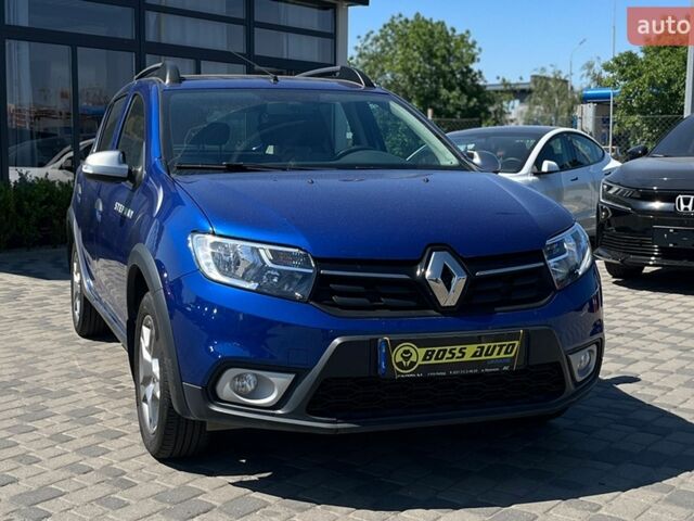 Синий Рено Сандеро, объемом двигателя 0.9 л и пробегом 35 тыс. км за 11600 $, фото 1 на Automoto.ua