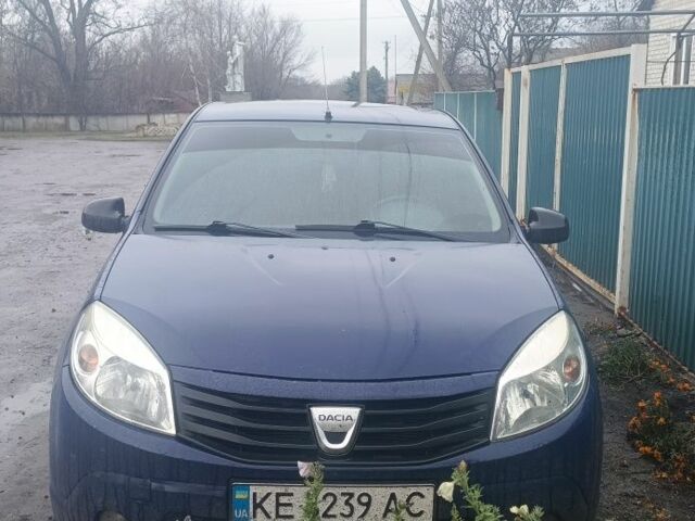 Синий Рено Сандеро, объемом двигателя 1.1 л и пробегом 200 тыс. км за 3500 $, фото 1 на Automoto.ua