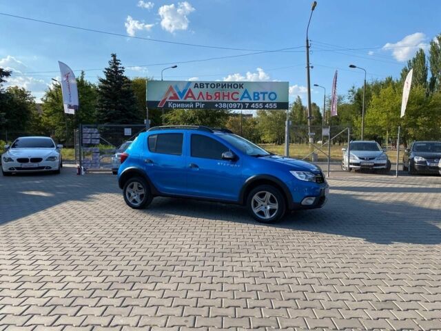 Синій Рено Сандеро, об'ємом двигуна 0.9 л та пробігом 81 тис. км за 9500 $, фото 1 на Automoto.ua