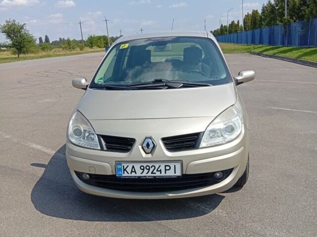 Бежевый Рено Сценик II, объемом двигателя 1.6 л и пробегом 280 тыс. км за 4600 $, фото 1 на Automoto.ua
