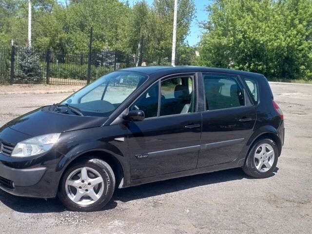 Черный Рено Сценик II, объемом двигателя 1.6 л и пробегом 198 тыс. км за 4900 $, фото 1 на Automoto.ua