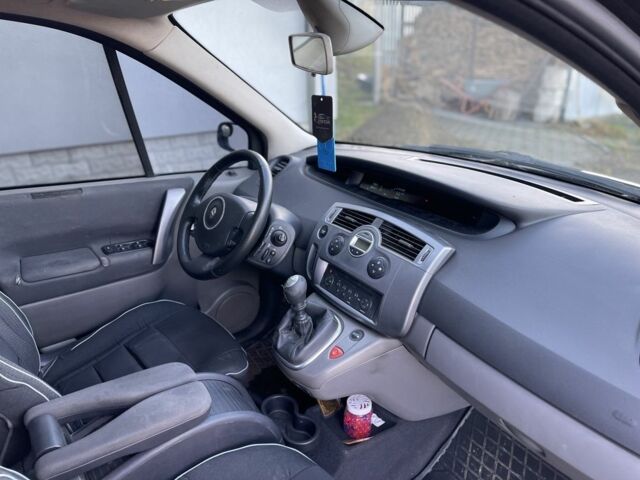 Черный Рено Сценик II, объемом двигателя 1.5 л и пробегом 352 тыс. км за 5200 $, фото 1 на Automoto.ua