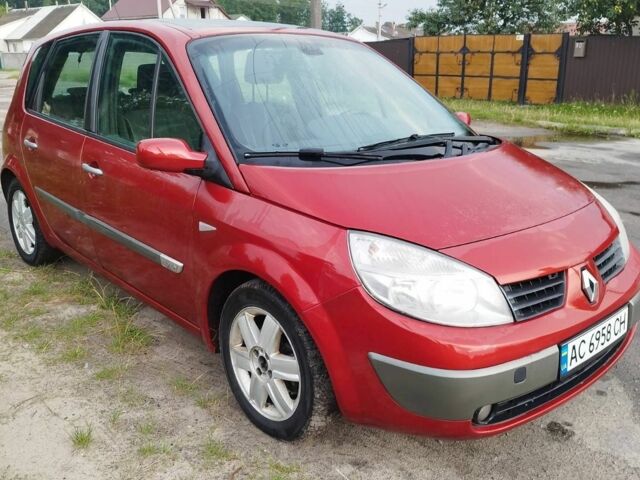 Красный Рено Сценик II, объемом двигателя 1.6 л и пробегом 250 тыс. км за 3900 $, фото 1 на Automoto.ua