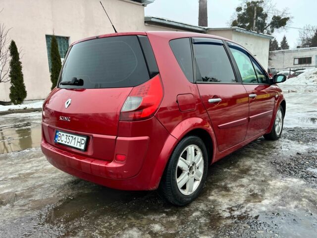 Красный Рено Сценик II, объемом двигателя 1.9 л и пробегом 311 тыс. км за 4200 $, фото 1 на Automoto.ua
