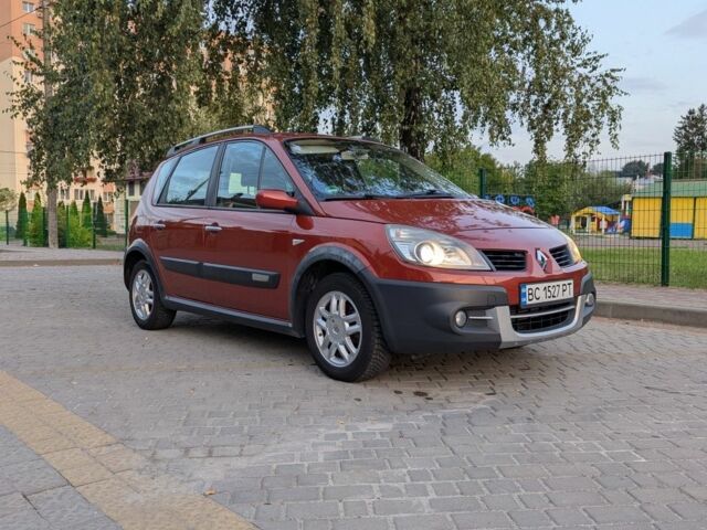 Красный Рено Сценик II, объемом двигателя 1.5 л и пробегом 174 тыс. км за 5500 $, фото 1 на Automoto.ua