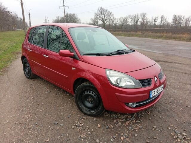 Красный Рено Сценик II, объемом двигателя 1.6 л и пробегом 186 тыс. км за 6300 $, фото 1 на Automoto.ua