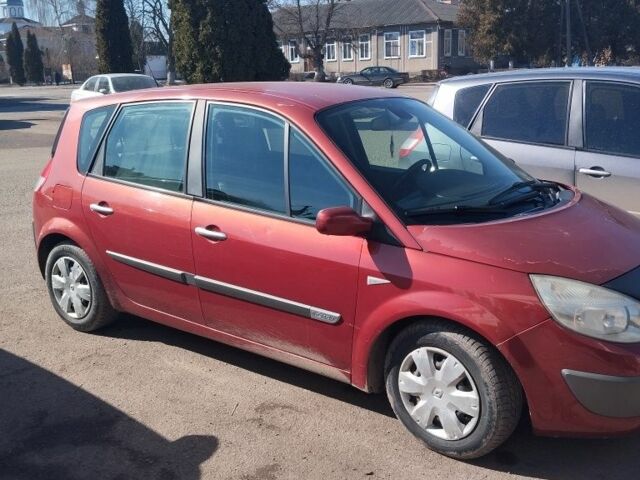 Красный Рено Сценик II, объемом двигателя 1.6 л и пробегом 262 тыс. км за 4500 $, фото 1 на Automoto.ua
