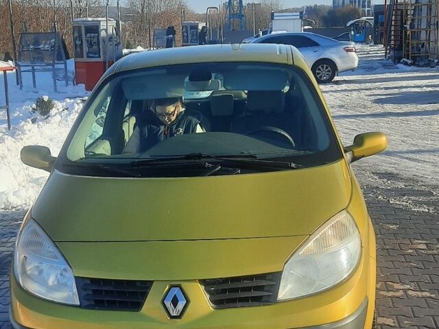 Желтый Рено Сценик II, объемом двигателя 2 л и пробегом 300 тыс. км за 3400 $, фото 1 на Automoto.ua