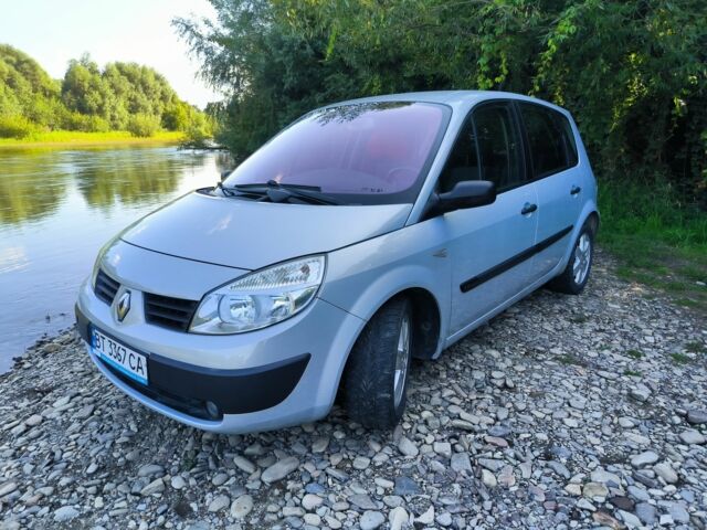 Серый Рено Сценик II, объемом двигателя 1.6 л и пробегом 79 тыс. км за 6000 $, фото 1 на Automoto.ua