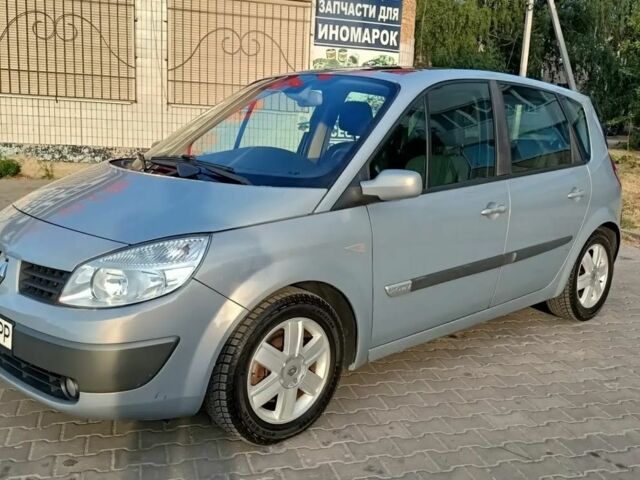 Серый Рено Сценик II, объемом двигателя 2 л и пробегом 280 тыс. км за 4600 $, фото 1 на Automoto.ua