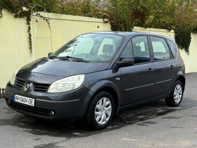 Серый Рено Сценик II, объемом двигателя 1.6 л и пробегом 250 тыс. км за 4600 $, фото 1 на Automoto.ua