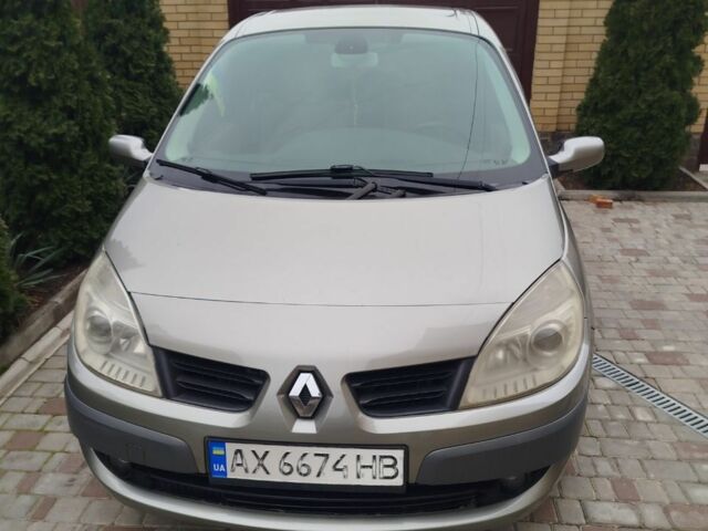 Серый Рено Сценик II, объемом двигателя 1.6 л и пробегом 246 тыс. км за 4800 $, фото 1 на Automoto.ua