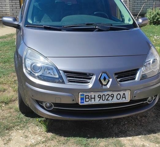 Серый Рено Сценик II, объемом двигателя 1.6 л и пробегом 202 тыс. км за 5000 $, фото 1 на Automoto.ua