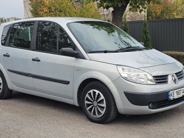 Серый Рено Сценик II, объемом двигателя 1.6 л и пробегом 225 тыс. км за 4650 $, фото 1 на Automoto.ua