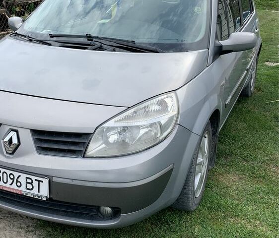 Серый Рено Сценик II, объемом двигателя 1.5 л и пробегом 300 тыс. км за 3300 $, фото 1 на Automoto.ua