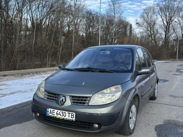 Серый Рено Сценик II, объемом двигателя 1.6 л и пробегом 223 тыс. км за 4499 $, фото 1 на Automoto.ua